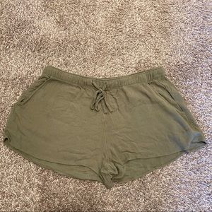 SOFT FLOWY ARMY GREEN SHORTS